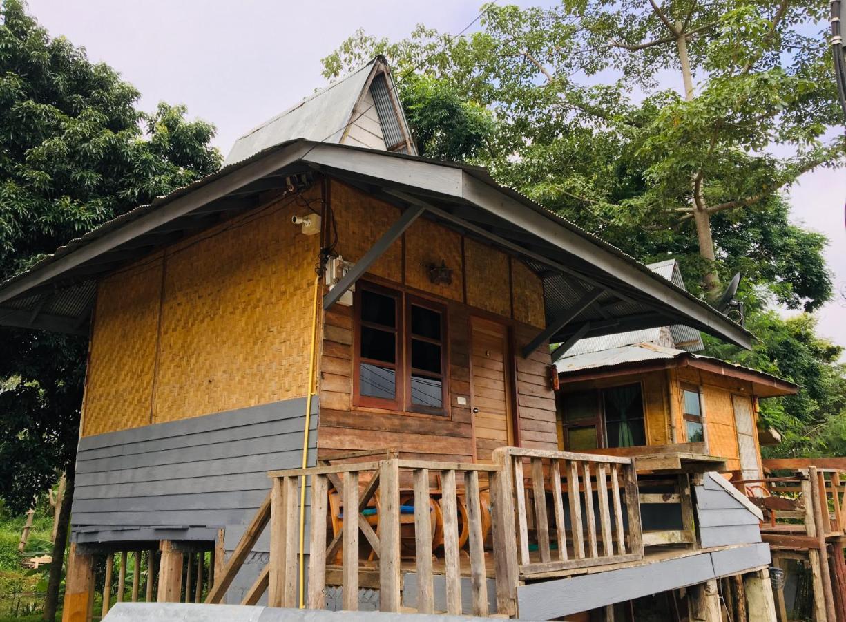 Golden Hut -Chill Bungalows In Town黄金泰式传统独栋小屋 Pai Exterior foto