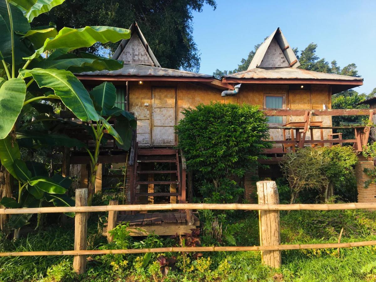 Golden Hut -Chill Bungalows In Town黄金泰式传统独栋小屋 Pai Exterior foto